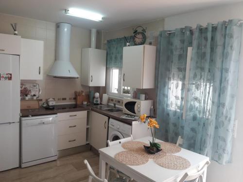 Una cocina o cocineta en El Ancla