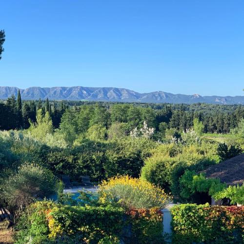 Gallery image of Mas des Prevots B&B in Noves