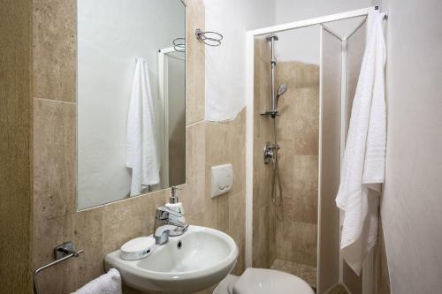 Iconic Luxury Suites – Photos 5