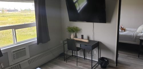 New Frontier Hotel – Photos 4