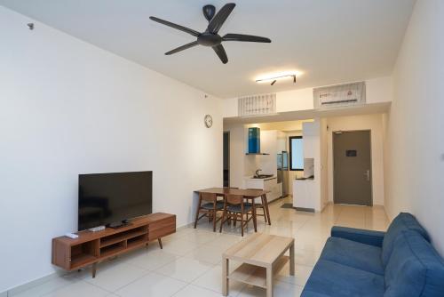 2BR Georgetown Luxury Suite #RoofTopPool #Beaconにあるテレビまたはエンターテインメントセンター