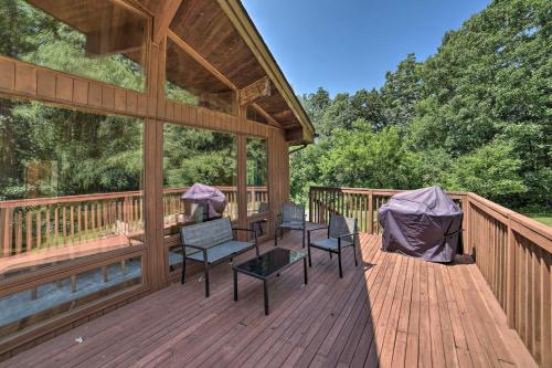 TiptonにあるGrand Escape with Deck, Game Room, Nature View!のギャラリーの写真