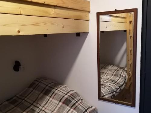 Studio rénové ski aux pieds avec balcon, 5 couchages