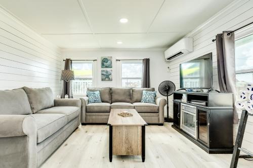 Decked Out – Photos 2
