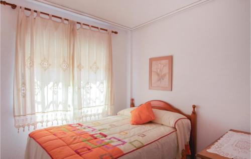 プレヤス・デ・オリフエラにあるNice Home In Orihuela With 3 Bedrooms, Wifi And Outdoor Swimming Poolのギャラリーの写真