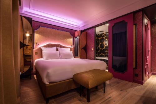 Ένα ή περισσότερα κρεβάτια σε δωμάτιο στο Idol Hotel