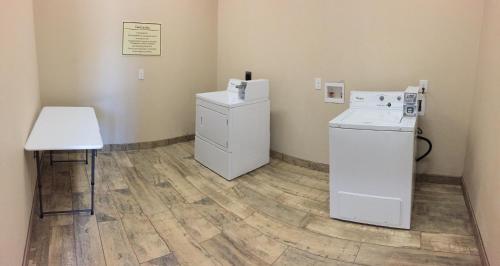 Imagen de la galería de Residency Suites, en Cotulla