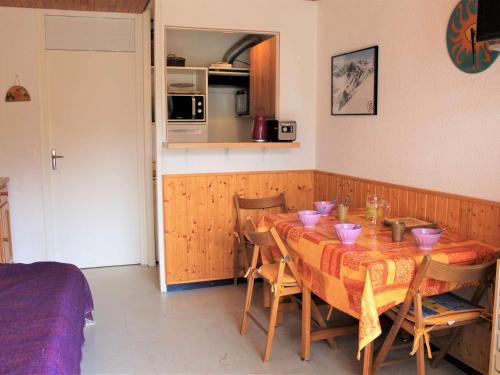 Studio Montagne, 4 Couchages à Vars Les Claux - Près des Pistes, Balcon et Parking Privé - FR-1-330B-4