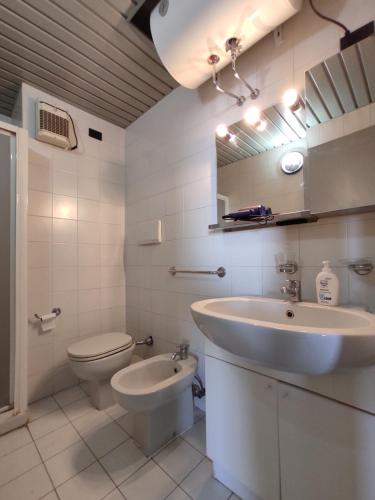 Kylpyhuone majoituspaikassa Genova Business Homes