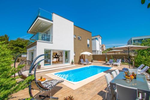Vila Dalma in Fazana,Istrien - by Istrabook