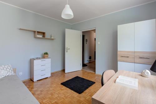 Postel nebo postele na pokoji v ubytování Krzywoń 8 ROOMS