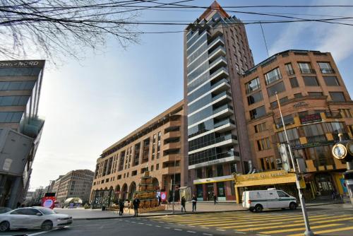 Northern Avenue, 2 bedrooms Luxury, Unique apartment HH656