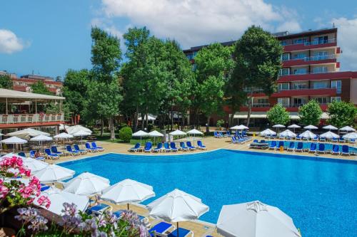 The swimming pool at or close to Asteria Family Sunny Beach - Ultra All Inclusive