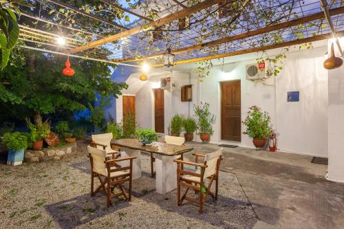 Zdjęcie z galerii obiektu Platanakia w mieście Skopelos