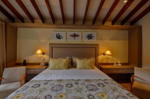 Katil atau katil-katil dalam bilik di Hotel & Spa Saint Michel