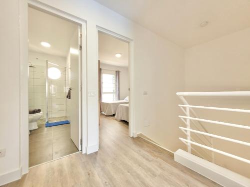 Las Viñas Playa Americas Apartment with Pool & Terrace