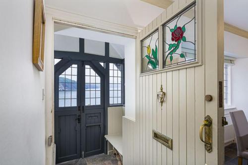 4 Bed - Beach Cottage – Photos 2