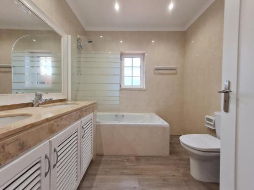 Luxuosa Villa da Luz – Photos 4