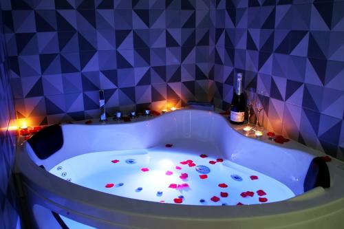 Apartamentos Las trece llaves Jacuzzi bajo reserva, Mérida ...