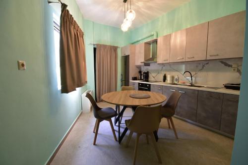Cucina o angolo cottura di Konatsi Luxury Apartments
