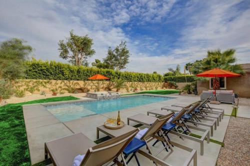 Villa Lucca - It's bad manners to keep your vacation waiting. *Long Term Rental*