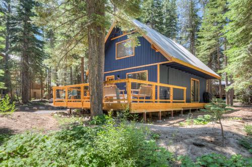 West Shore Chalet – Photos 2
