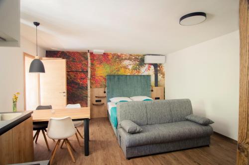 Posezení v ubytování Apartments with Private Saunas & WELLNESS Gobi