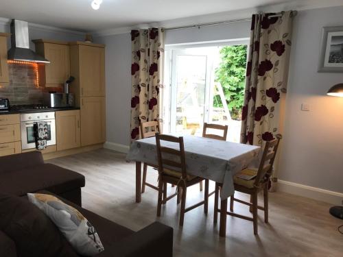 Kuchyň nebo kuchyňský kout v ubytování Carney Apartment