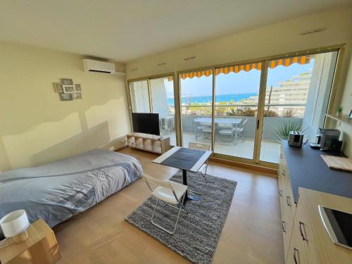 Posedenie v ubytovaní #901 MARINA RIVIERA BAY - Studio vue Mer et Port Panoramique