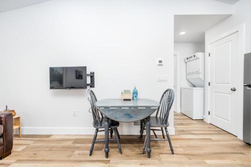 Downtown Getaway – Photos 2