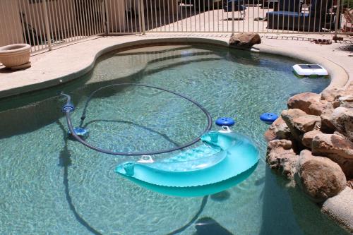 Arts, Fenced Private Pool, Fire World – Photos 2