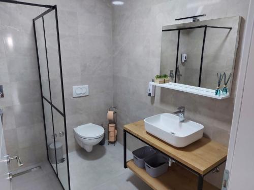 Bilik mandi di Vila Ela Zadar