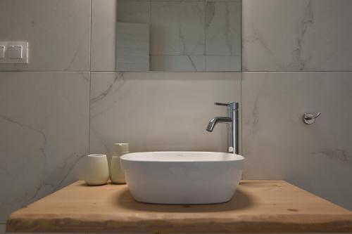 Gallery image of Eleonas View Suites in Eleftheres