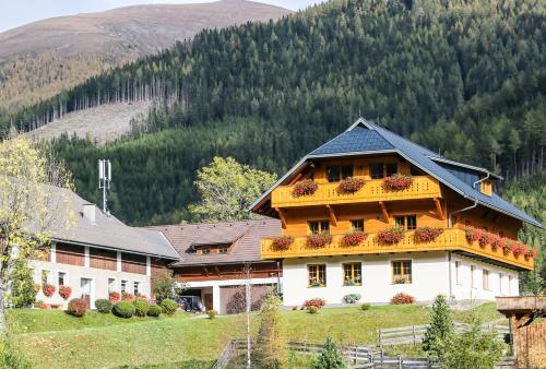 Nespecifikovaný výhled na hory nebo výhled na hory při pohledu z apartmánu