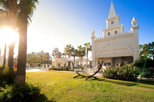 Κήπος έξω από το Sentido Kamelya Fulya Hotel & Aqua - Ultra All Inclusive
