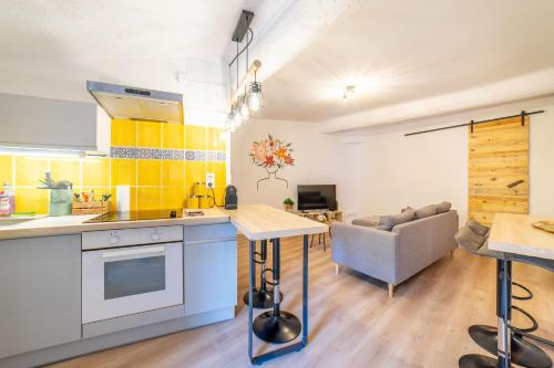 Fotografia z galérie ubytovania La belle vie - Beautiful 2 bedroom appartment close to parking v destinácii Narbonne