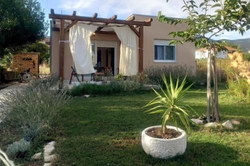 Kuca za odmor u Kastelima s pogledom na more