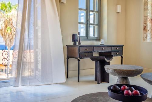 Gallery image of AZADE Chania in Chania Town