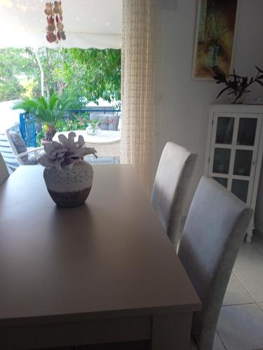 Ruang duduk di SeeTheSea Apartment Kanali