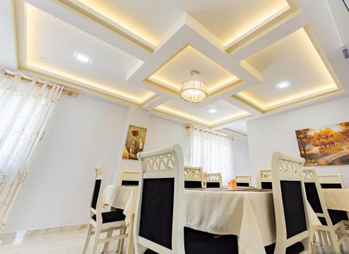 Predel za sedenje v nastanitvi The City Gate Hotel