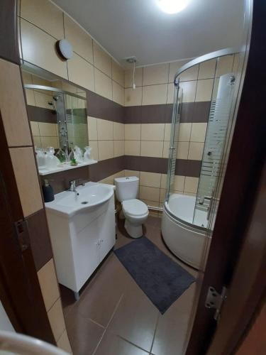 Kylpyhuone majoituspaikassa Serbeca