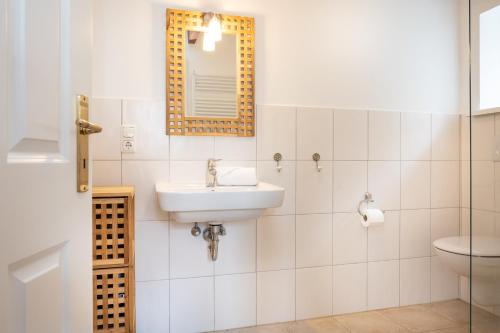 A bathroom at Großer Feldblick