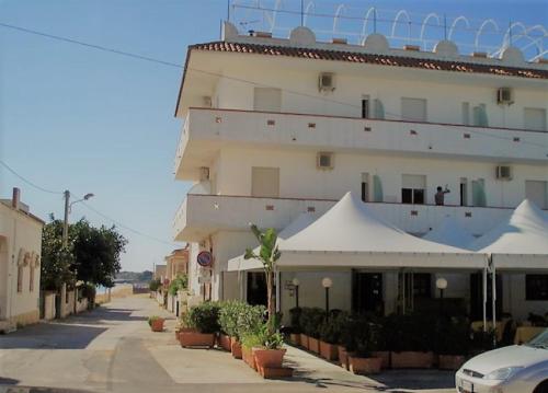 Hotel Noto Marina Beach