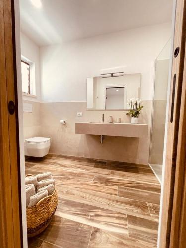 Un baño de B&B Dimora Dorgali