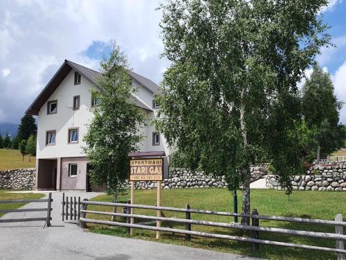 Zdjęcie z galerii obiektu Apartmani Stari Gaj w mieście Žabljak