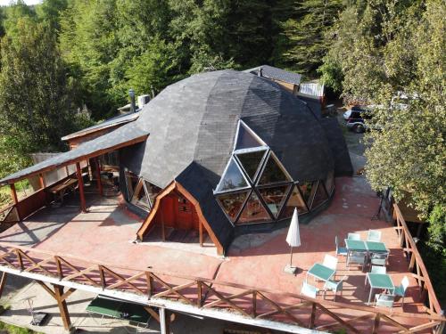 an overhead view of a round house with a dome roof at Vortice Chile Eco-Lodge in Manzanar