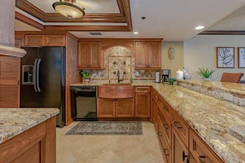 Ashley Condominium Unit #1502 – Photos 3