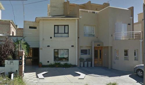 Duplex E.A. More