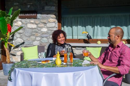Ποτά στο B&B Pousada Rio Aosta-servizi di Bed and breakfast