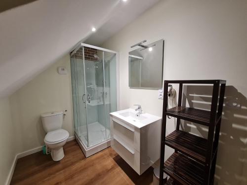 Un baño de Le Faubourg - Gîte et chambres d'hôte